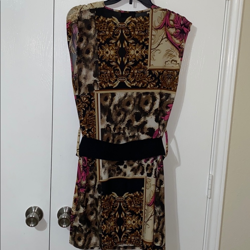 Multicolor Print Short Mini Dress/Draped Neckline - Picture 6 of 8